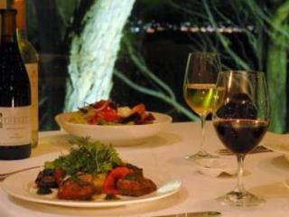 Chris's Beacon Point Restaurant & Aparthotel Skenes Creek